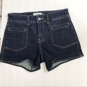 Abercrombie & Finch dark wash short mid-rise fit classic preppy summer look